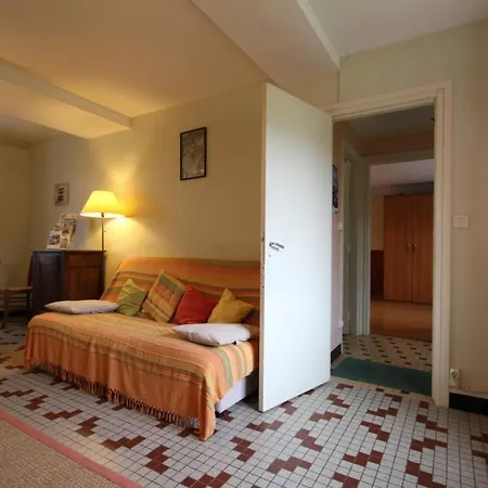 Charmante Maison Xviie Siecle Avec Jardin En Normandie - Fr-1-497-32 *