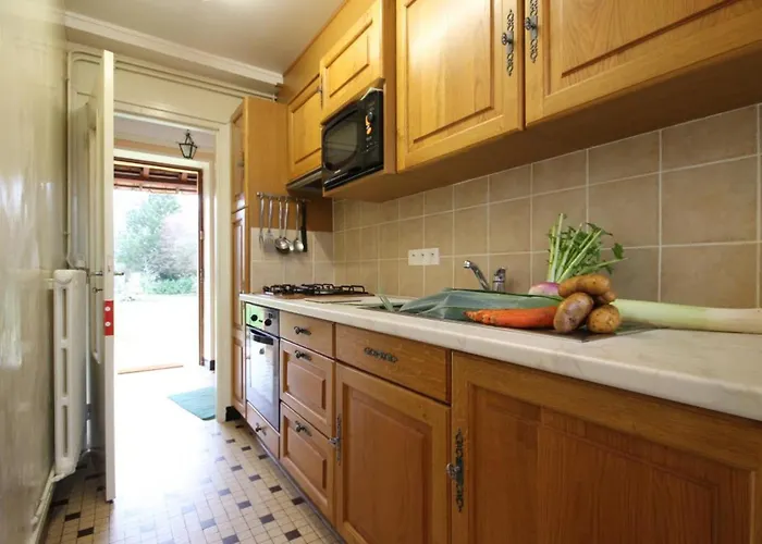 別荘 Charmante Maison Xviie Siecle Avec Jardin En Normandie - Fr-1-497-32